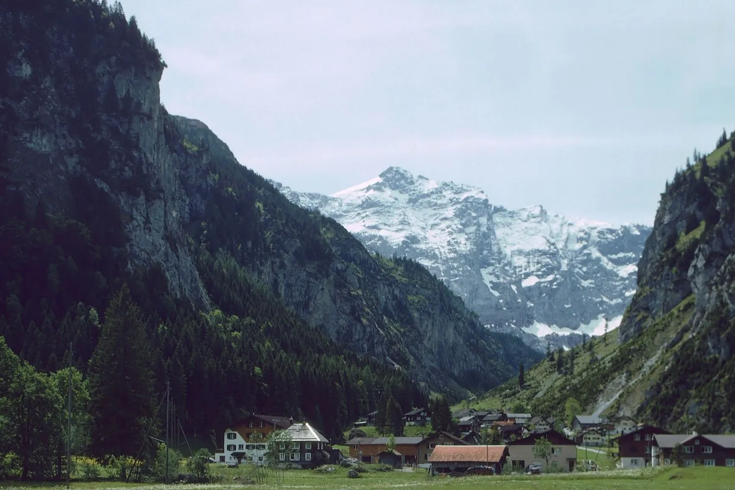 Dal Monviso al Gross Ruchen, il caldo in quota fa sgretolare anche le nostre montagne